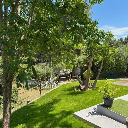 Casa At The Of The Hill Vila Paliouri