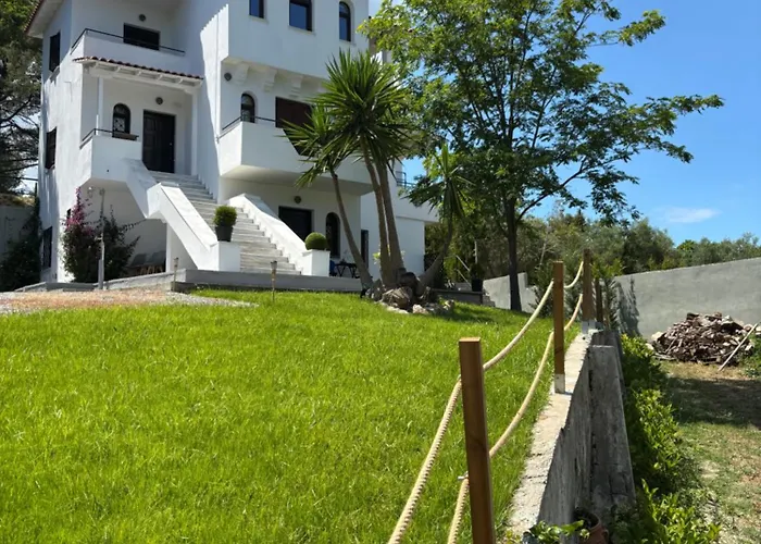 Casa At The Of The Hill